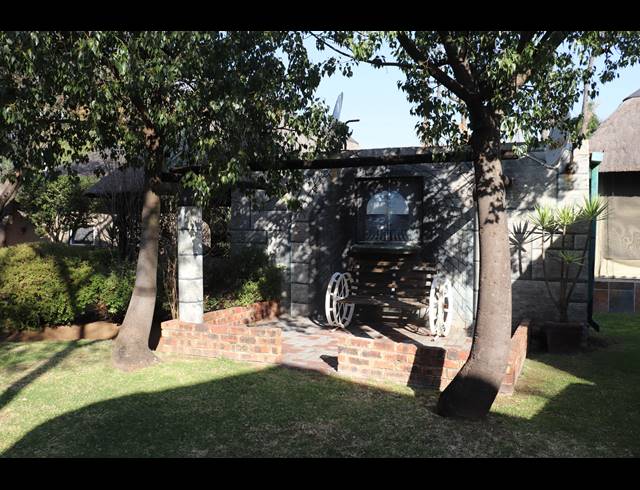 20,224M² SMALLHOLDING FOR SALE IN MOOILANDE